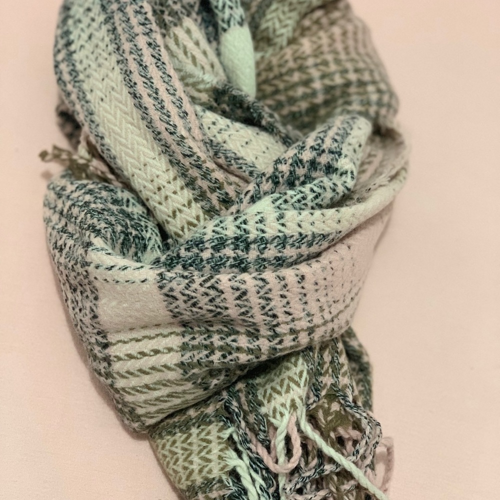 Pink plaid scarf